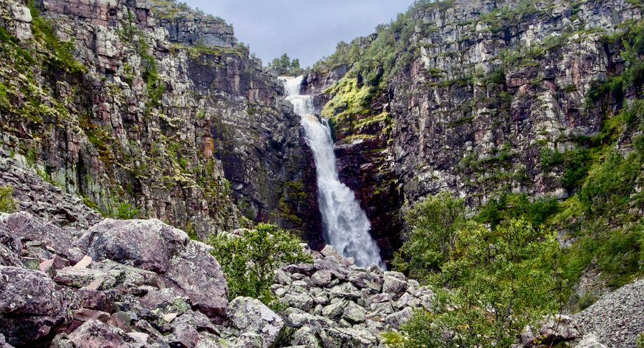 Fulufjallet National Park    waterval Njupeskar